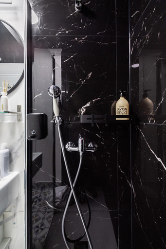 Bathroom 3, WS Opera - Laffitte, Paris