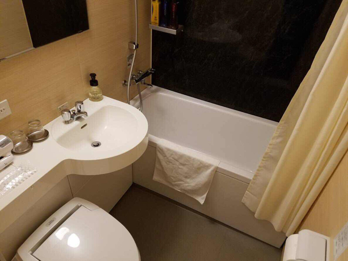 Bathroom 5, Candeo Hotels Matsuyama Okaido, Matsuyama