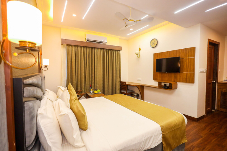 Bedroom 4, VAGATOR DOWNTOWN, North Goa