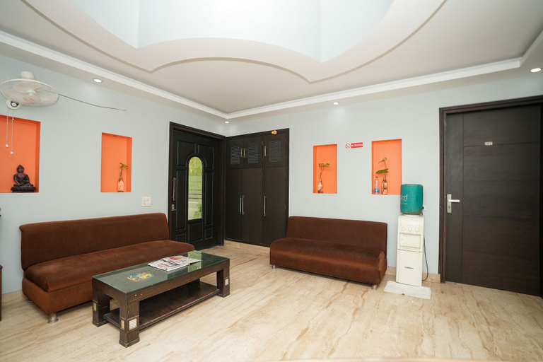 Others 5, Daffodils Inn, Gurgaon