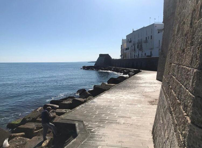 Others 5, Casa e Bottega, Bari