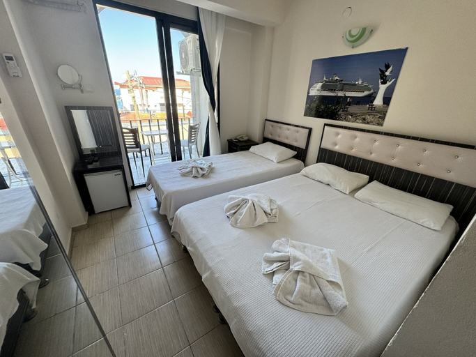 Bedroom 2, Erciyes Otel Kusadasi, Kuşadası