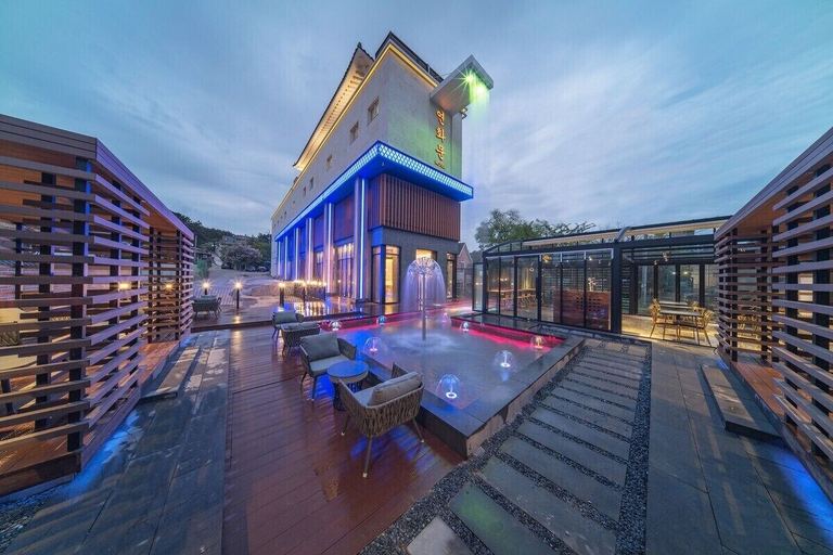 Exterior & Views 2, Yeonhwamoon Hotel Eulwang, Jung