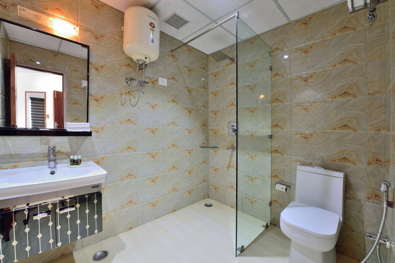 Bathroom 9