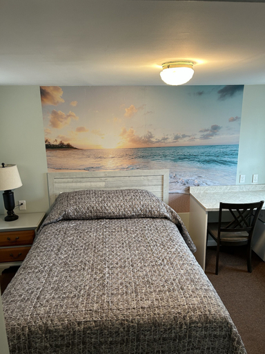 Bedroom 2, Boulevard Motel, Cape May