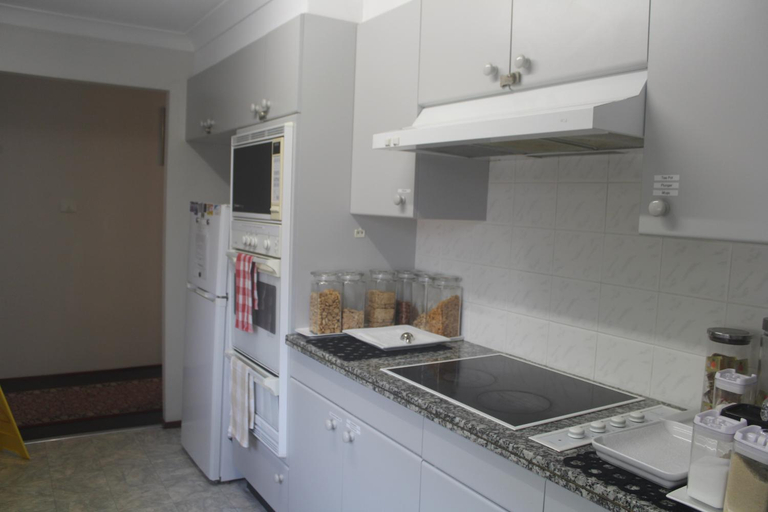 Others 3, JOHN HUNTER B&B, Newcastle - Throsby