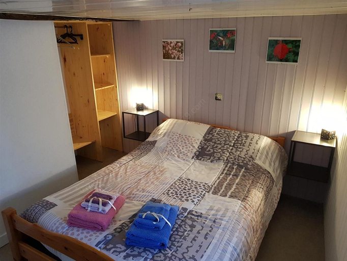 Bedroom, Chambre d'Hotes le Gachignard, Deux-Sèvres