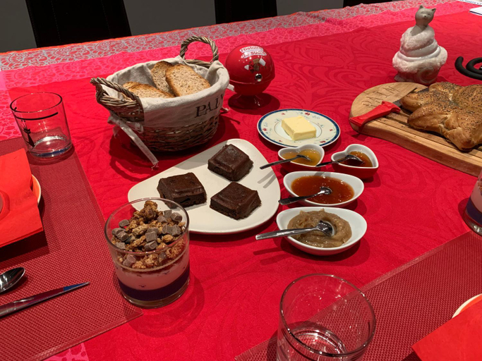 Food & Drinks 13