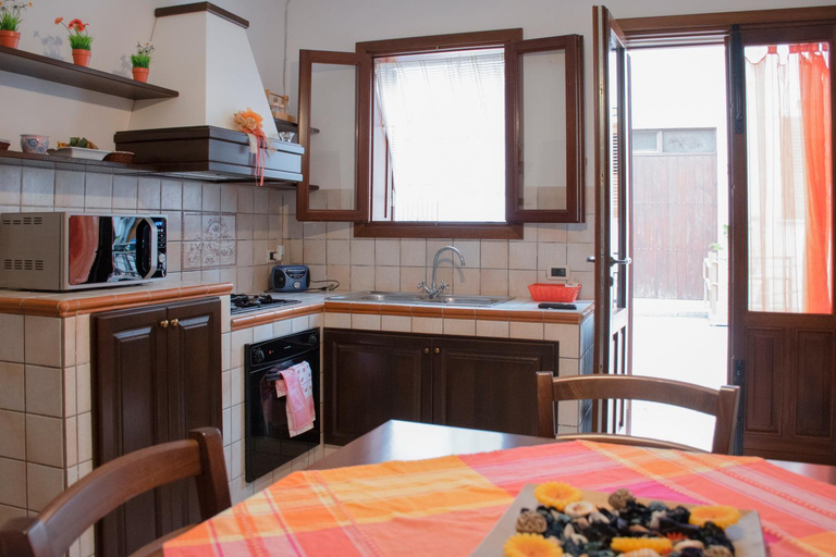 Others 4, La casa di Cece al centro di San Vito Lo Capo, Trapani