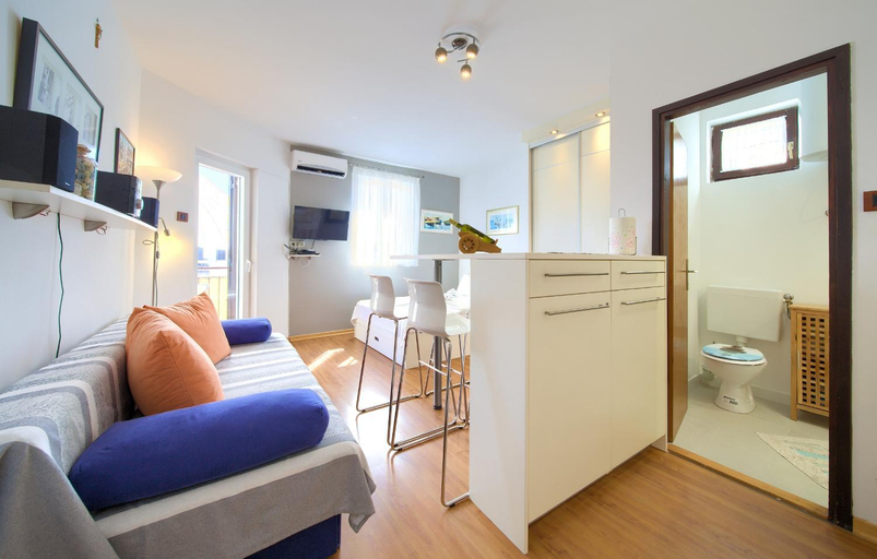Others 5, Studio Apartment Vesna, Krk