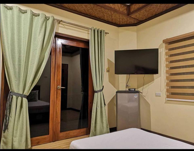 Bedroom 4, Alona Vikings Lodge, Panglao