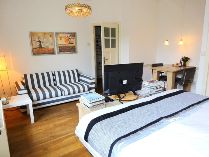 Others 2, B&B Vierwinden, Vlissingen