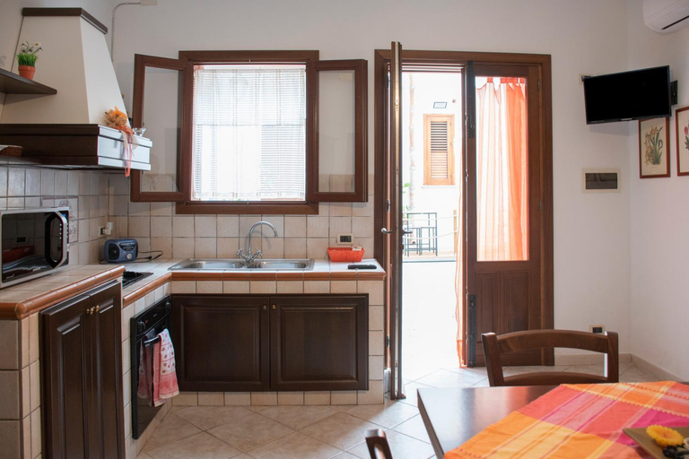 Others 2, La casa di Cece al centro di San Vito Lo Capo, Trapani