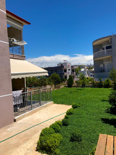Others 5, Apartments Villa Dovinefa, Sarandës