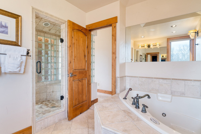 Bathroom 3, Topaz Estate by Avantstay Luxe Home, Pool + View, Summit