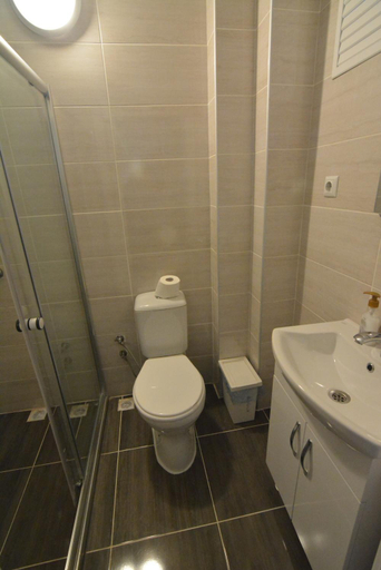 Bathroom 5, Deeps Hostel, Çankaya