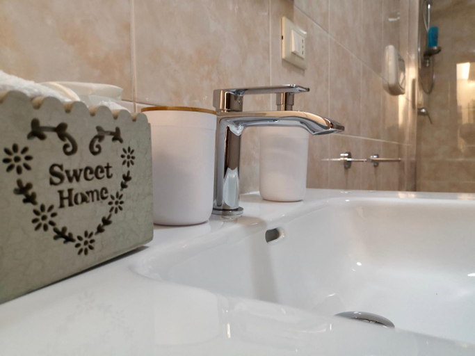 Bathroom, L’Arca - Bed & Breakfast in Lucera Centro, Foggia