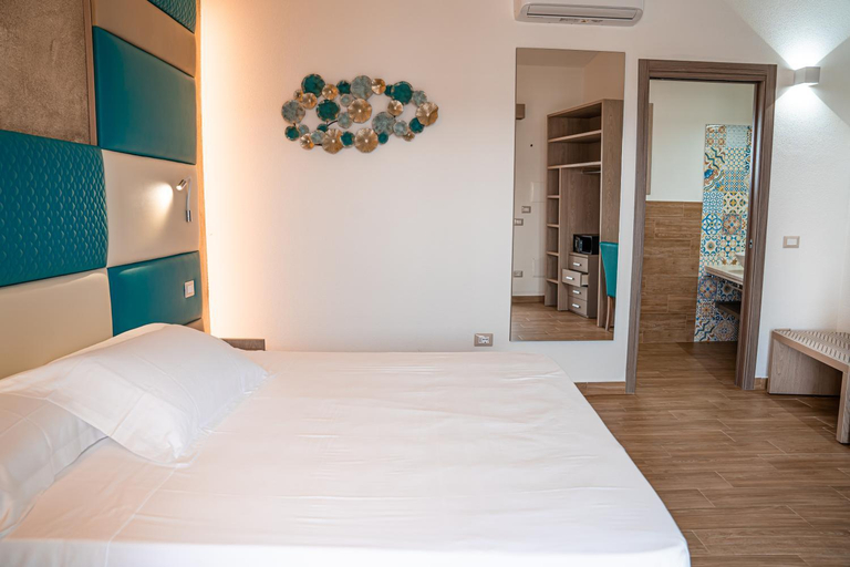 Bedroom 5, AQUA SARDINIA Boutique Hotel, Nuoro