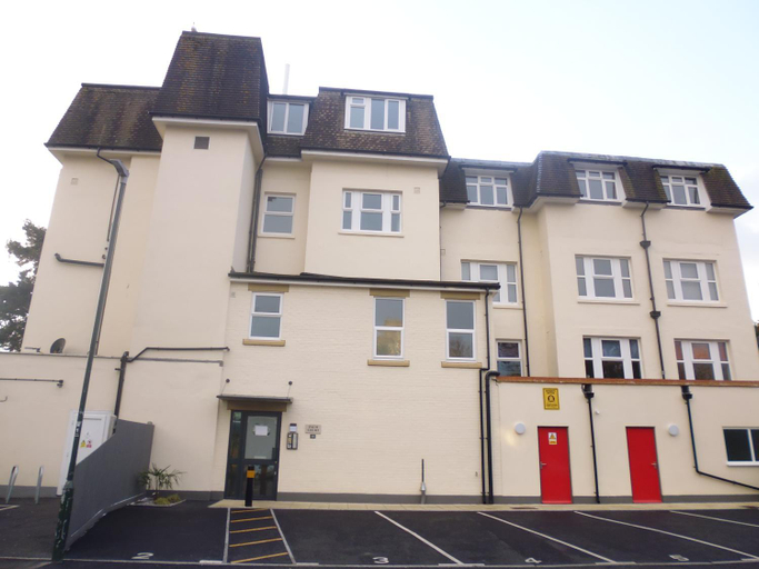Others 4, Sea Breeze, Bournemouth