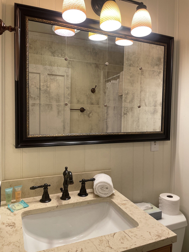 Bathroom 4, The Waitsfield Inn, Washington