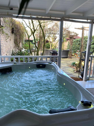 Swimming Pool 16