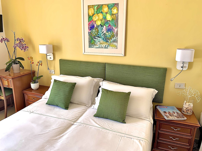 Bedroom 4, Resort Terme La Pergola, Napoli