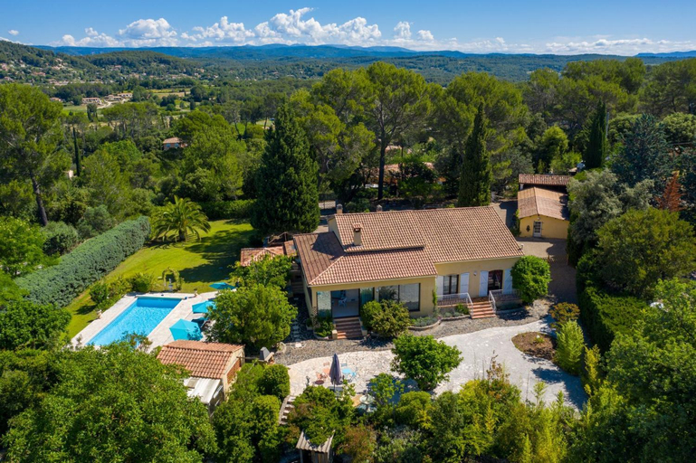 Others 4, Hotes'Antic Provence, Var