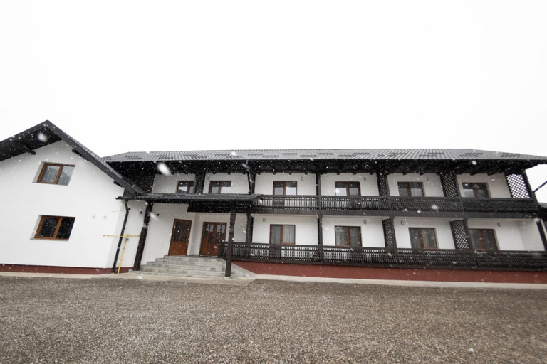 Others 4, Casa Campulungeana, Campulung Moldovenesc