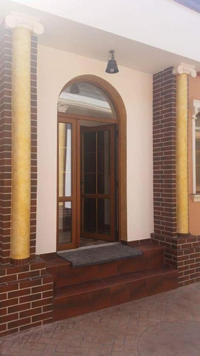 2, Casa Onyx, Targu Jiu