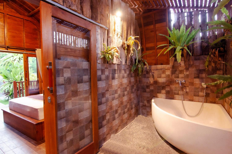 Bathroom 4, Kubu Kayana Batuan, Gianyar