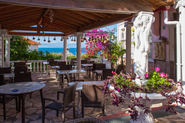 Food & Drinks, Panorama Notos, Ionian Islands