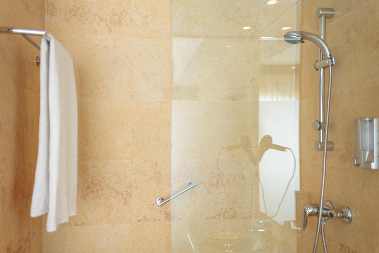 Bathroom 4, Hotel Salymar, Cádiz