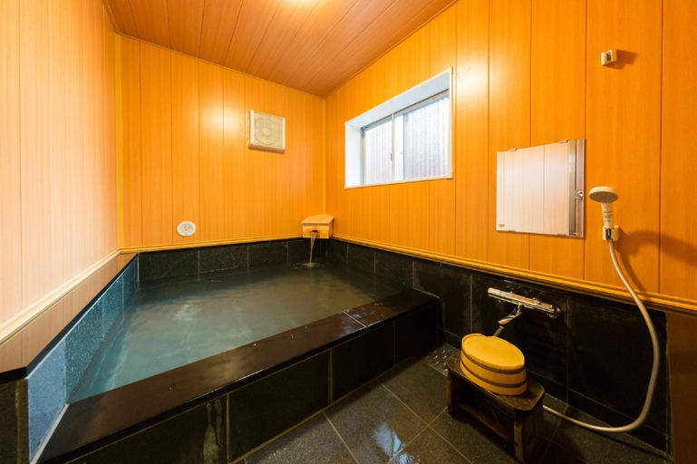 Bathroom 4, Hanaingen, Kusatsu