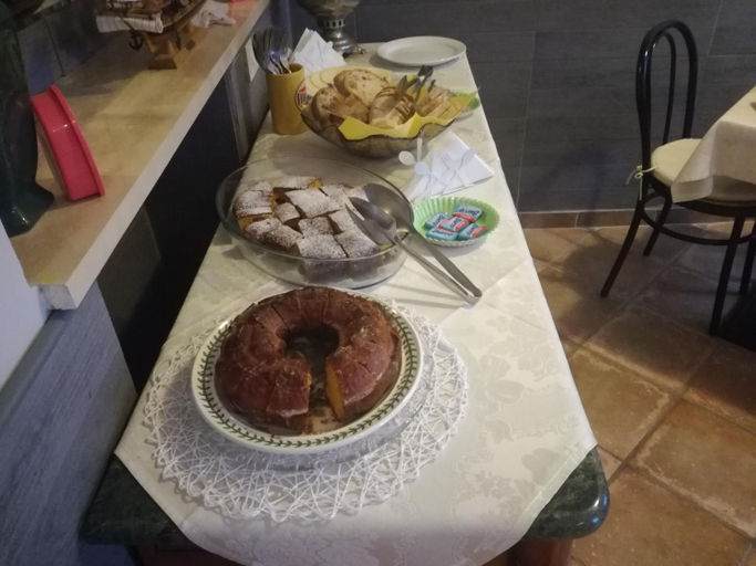 Food & Drinks 2, Casa per Ferie Metamorphosi, Frosinone