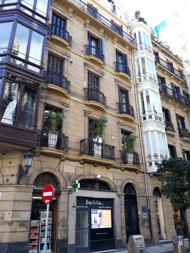 Others 3, Casa 17, Guipúzcoa