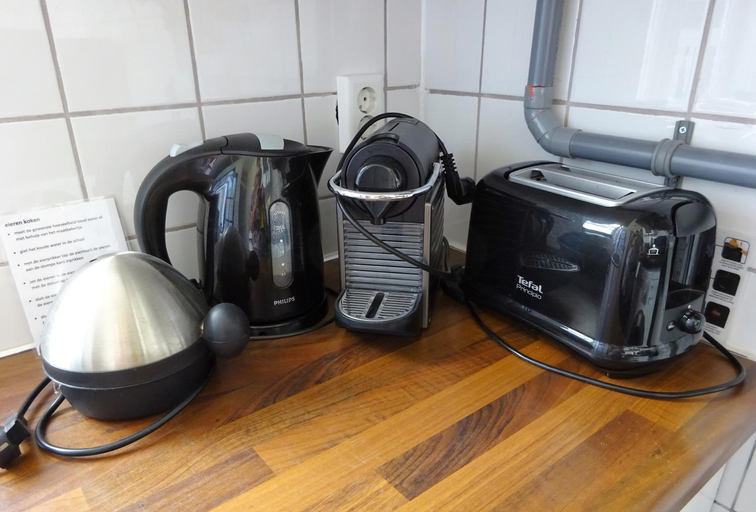 Others 3, B&B Vierwinden, Vlissingen