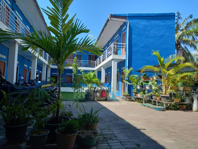 Exterior 7