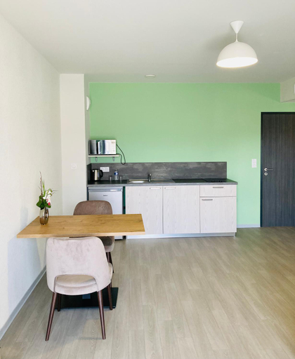 Others 3, Residence Services Seniors, Dordogne