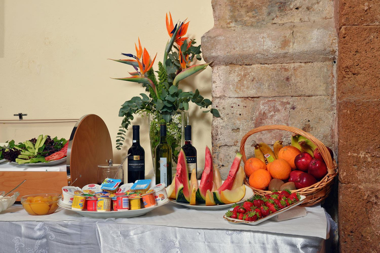 Food & Drinks 5, PORTO DEL COLOMBO, Crete