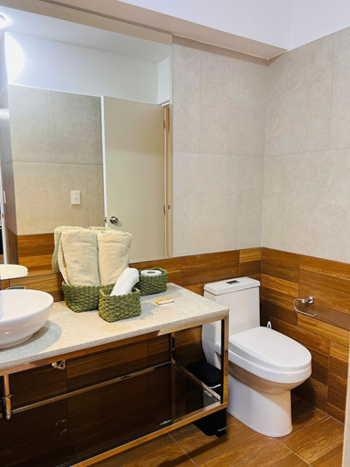 Bathroom 4, Liberty Polo Aparts, Lima