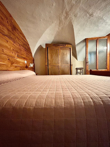 Others 4, B&B Terra di confine, Torino