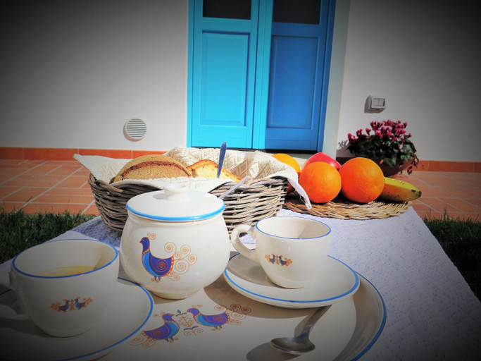 Food & Drinks 5, B&b-Le Rondini, Cagliari