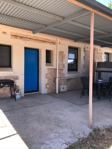 Others 3, Cute and Cosy - events, workers, getaways, Murray Bridge