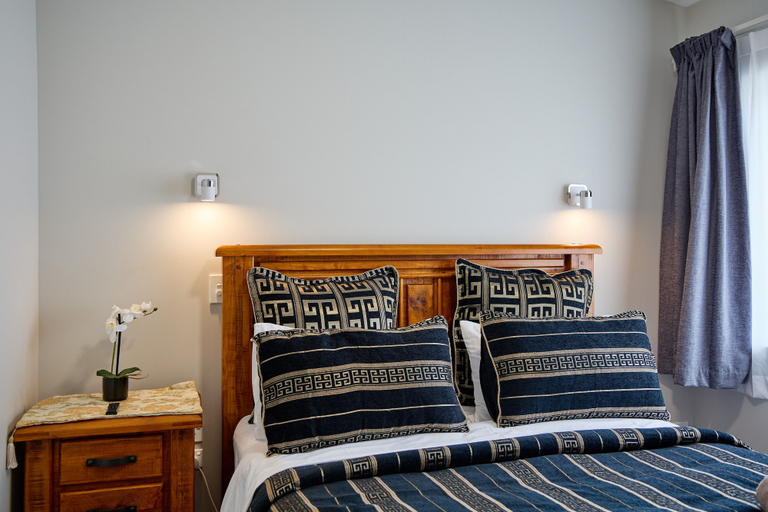 Bedroom 3, Willowbank Motel, Kaikoura