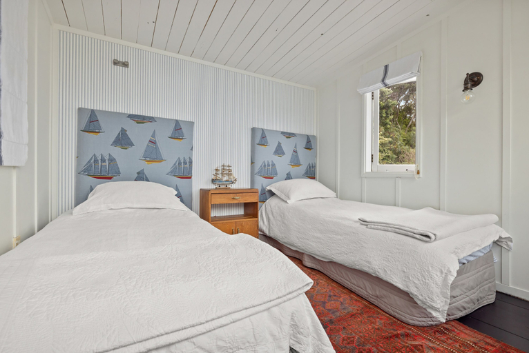 Bedroom 3, Driftwood Seaside Escapes, Far North