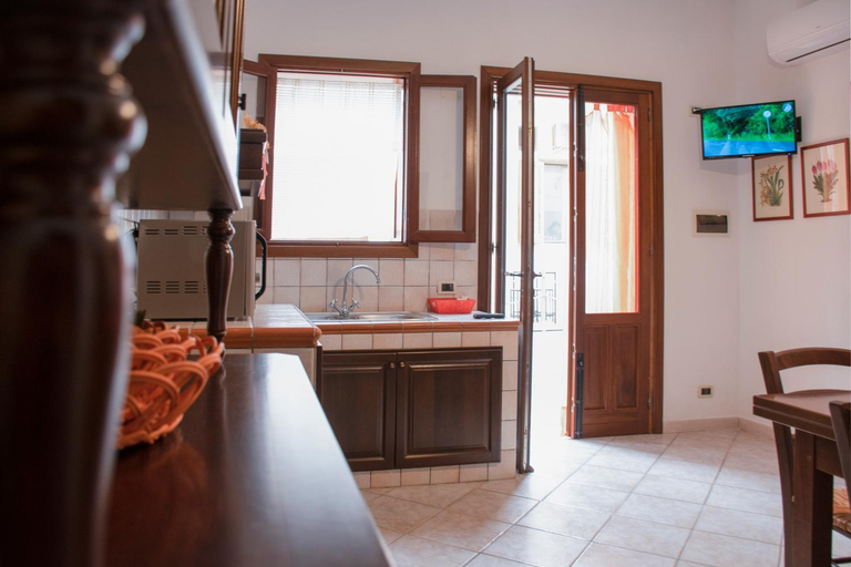 Others 3, La casa di Cece al centro di San Vito Lo Capo, Trapani