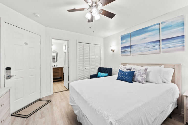 Bedroom 2, St Thomas Square By Panhandle Getaways, Bay