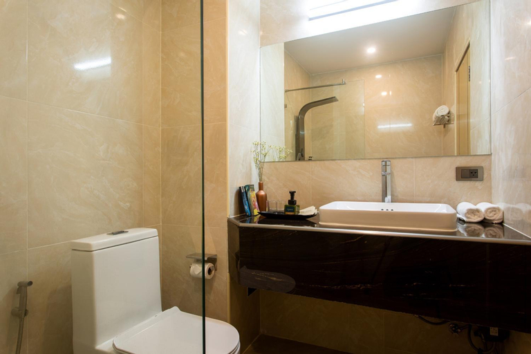 Bathroom 11