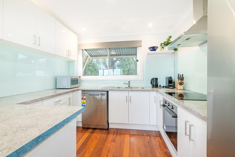 Others 4, Abby's Place, Busselton