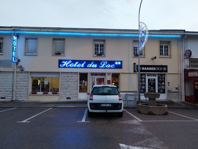 Others 4, Hotel du Lac, Alpes-de-Haute-Provence